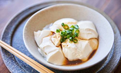深海鱼豆腐的营养价值及功效网 - 网站提供深海鱼豆腐的营养价值及功效与禁忌小常识、深海鱼拼豆